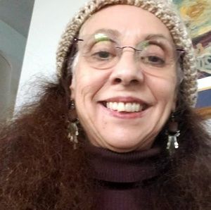 Meet your Posher, Laura